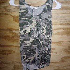 Zenana Camo Tank Medium